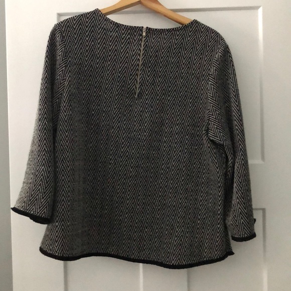 Tweed top with cuff and bottom trim - Picture 3 of 3